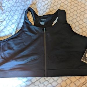 Torrid Active Zip up Sports Bra New with tags